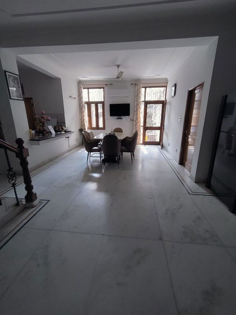 Living Room, vasant kunj 5 Bedroom 3000 Sq.Ft. Villa In Vasant Kunj Delhi 10697702
