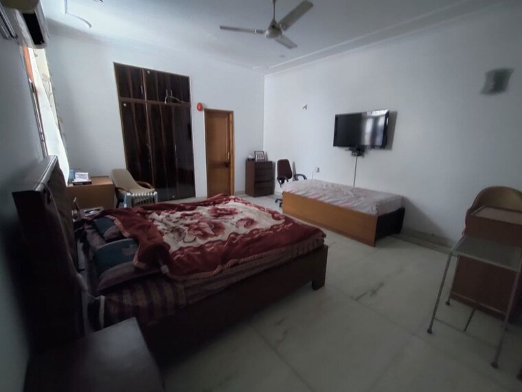 Bedroom, vasant kunj 5 Bedroom 3000 Sq.Ft. Villa In Vasant Kunj Delhi 10697702