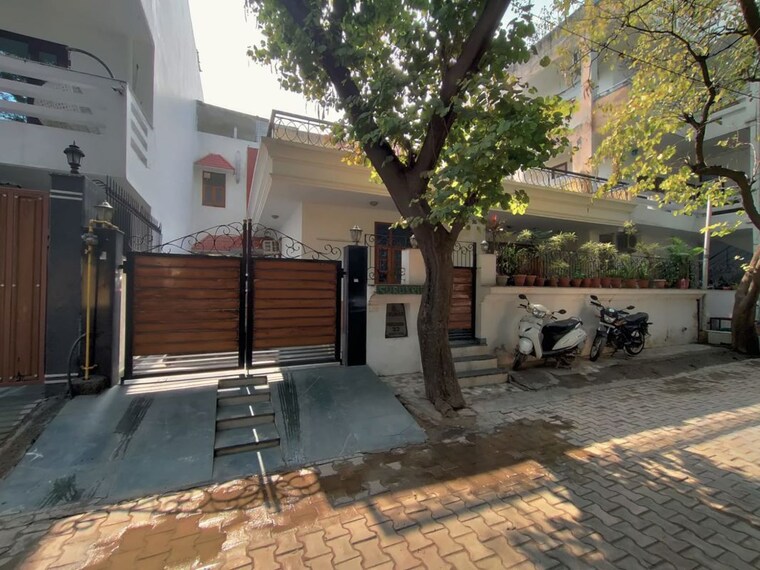 Exterior View, vasant kunj 5 Bedroom 3000 Sq.Ft. Villa In Vasant Kunj Delhi 10697702