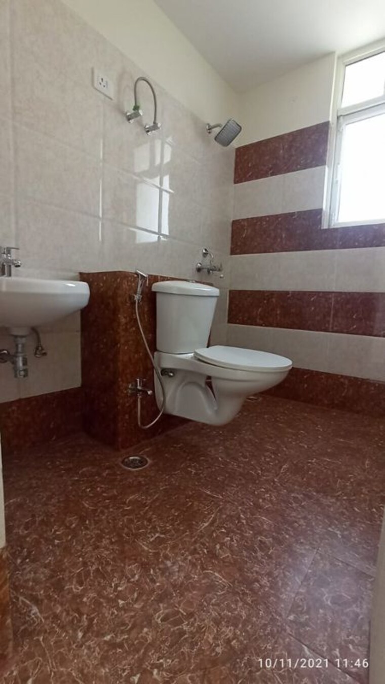 Bathroom, shree-vardhman-flora 3.5 Bedroom 1950 Sq.Ft. Apartment In Sector 90 Gurgaon 10697730