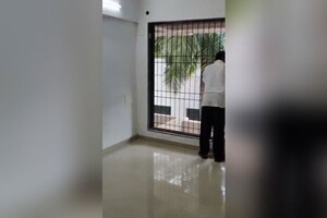 Room in 2 BHK Apartment at Sai Shivneri Apartment, Andheri West – for Sale