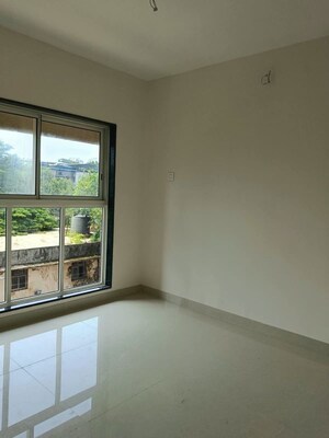 Room in 2 BHK Apartment at Worli – for Rent