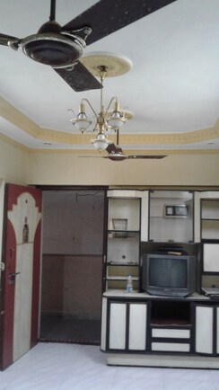 1 RkApartment For Rent in Adarsh Nagar CHS Worli