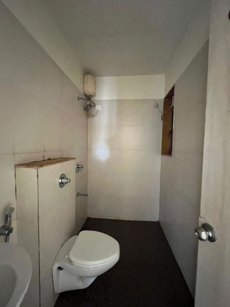 Bathroom, lodha-casa-bella-gold 2 Bedroom 864 Sq.Ft. Apartment In Dombivli East Thane 10697805