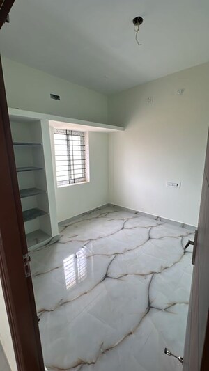 Room in 2 BHK Villa at Kelamangalam rd – for Sale
