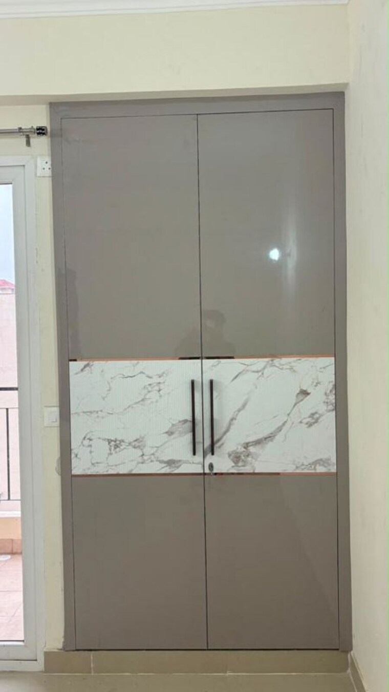 Other, sector 76 3 Bedroom 1700 Sq.Ft. Apartment In Sector 76 Noida 10697832