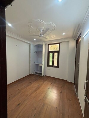 Building Lobby in 1 BHK Builder Floor at Palm Residency Chhatarpur, Chattarpur – for Rent