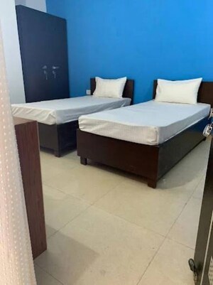 Room in  Pg at Dundahera – for Rent