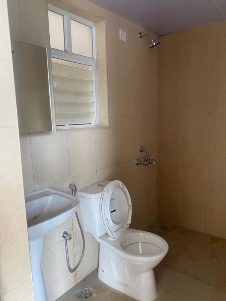 Bathroom, shriram-liberty-square 2 Bedroom 860 Sq.Ft. Apartment In Electronic City Phase ii Bangalore 10697846