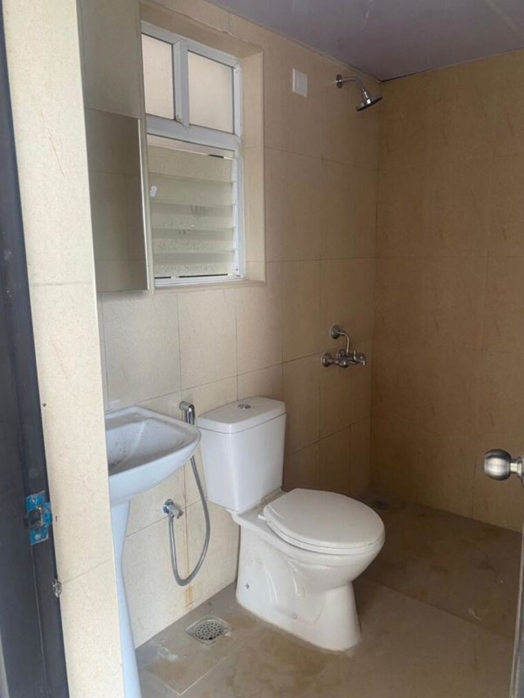 Bathroom, shriram-liberty-square 2 Bedroom 860 Sq.Ft. Apartment In Electronic City Phase ii Bangalore 10697846