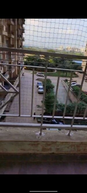 2 BHK Apartment For Rent in Migsun Roof, Raj Nagar Extension