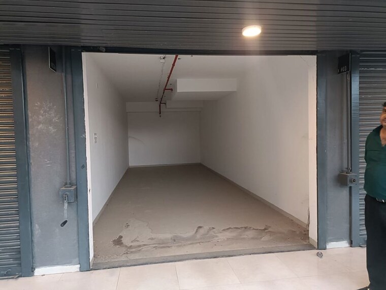 Room, gera-imperium-hinjewadi Commercial Shop 480 Sq.Ft. In Hinjewadi Pune 10697865