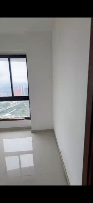 Room in 3.5 BHK Apartment at Sunteck City Avenue 2, Goregaon West – for Sale