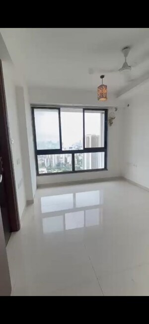 Room in 3.5 BHK Apartment at Sunteck City Avenue 2, Goregaon West – for Sale