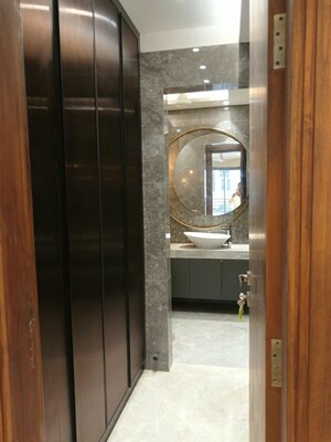 Bathroom in 4 BHK Builder Floor at Unitech Nirvana Country Cedar Crest, Sector 50 – for Rent