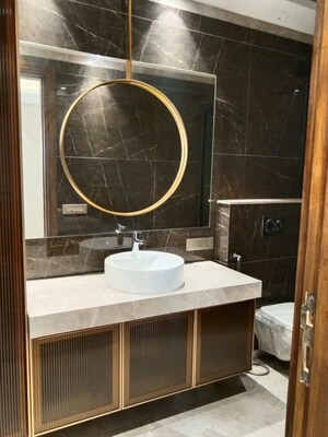 Bathroom in 4 BHK Builder Floor at Unitech Nirvana Country Cedar Crest, Sector 50 – for Rent
