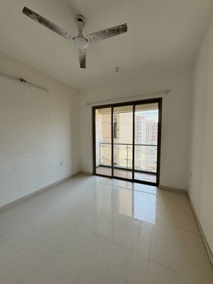 Room in 1 BHK Apartment at Pushpanjali Heights, Owale – for Rent