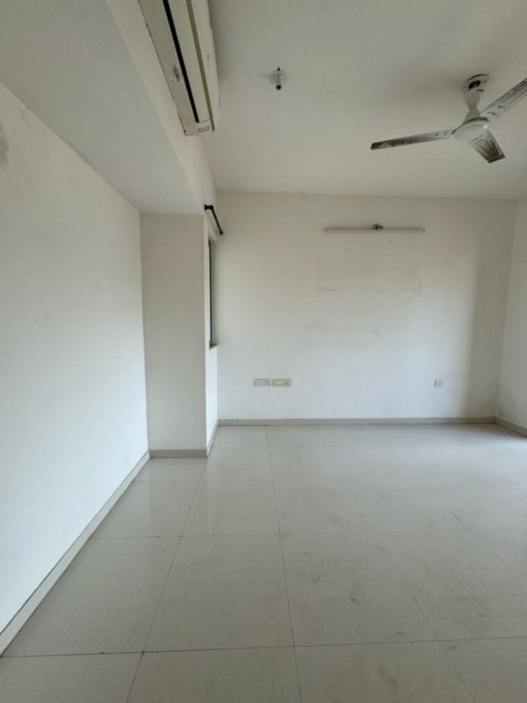 Room, pushpanjali-heights 1 Bedroom 650 Sq.Ft. Apartment In Owale Thane 10697916