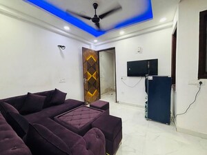 Team Area in 1 BHK Apartment at Saket – for Rent