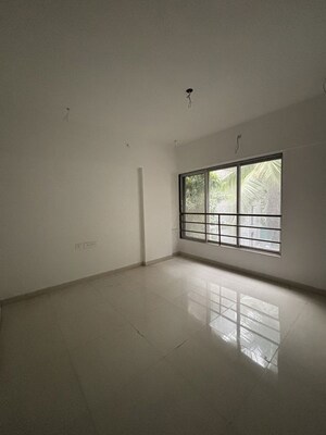 Room in 2 BHK Apartment at Sheela Smruti Apartment, Vile Parle East – for Sale