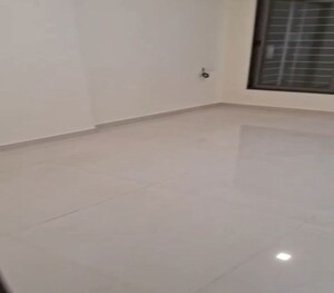 Room in 2 BHK Apartment at Matunga East – for Rent