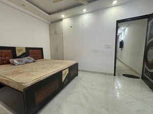 Room in 2 BHK Apartment at Freedom Fighters Enclave – for Rent