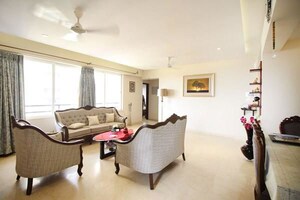 Living Room in 3 BHK Apartment at Satguru Sanskar, Bandra West – for Rent