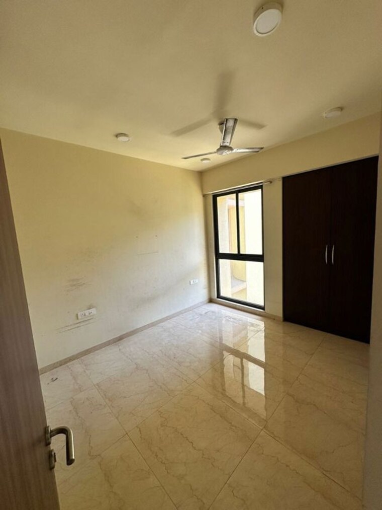 Room, lodha-sterling 2 Bedroom 1000 Sq.Ft. Apartment In Kolshet Road Thane 10697983