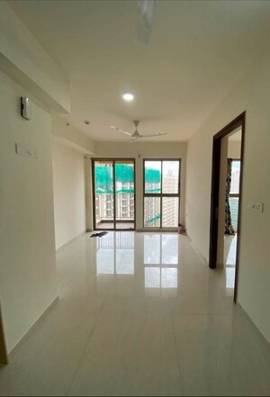 2 BHK Apartment For Rent in Lodha Crown Kolshet, Kolshet Road