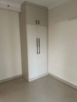 Room in 3 BHK Apartment at Pareena Micasa, Sector 68 – for Rent