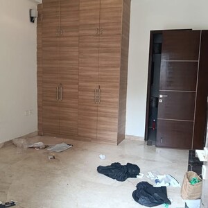 Bathroom in 3 BHK Apartment at Ansal Sushant Apartments, Sushant Lok I – for Rent