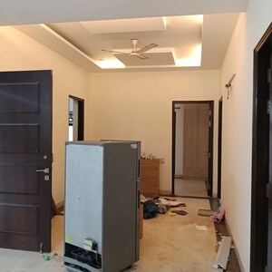 Team Area in 3 BHK Apartment at Ansal Sushant Apartments, Sushant Lok I – for Rent