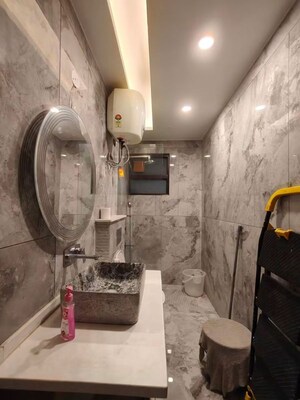 Bathroom in 4 BHK Builder Floor at BPTP Amstoria, Sector 102 – for Sale
