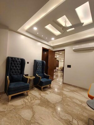 Living Room in 4 BHK Builder Floor at BPTP Amstoria, Sector 102 – for Sale