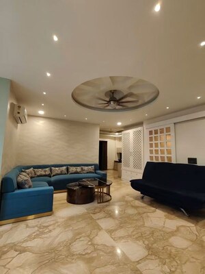 Bedroom in 4 BHK Builder Floor at BPTP Amstoria, Sector 102 – for Sale