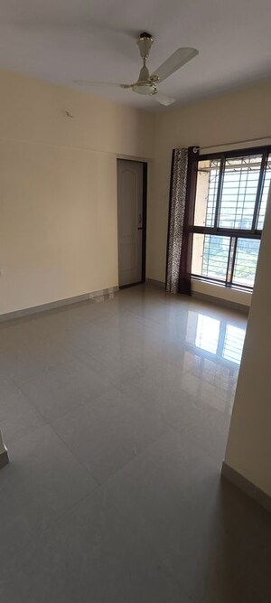 Master Bedroom in 2 BHK Apartment at Hubtown Greenwoods, Vartak Nagar – for Rent
