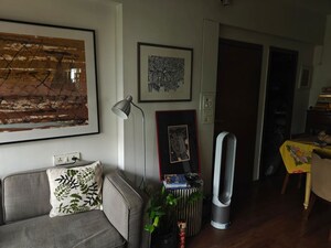Living Room in 2 BHK Apartment at Santacruz East – for Rent