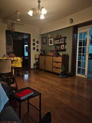 Parking in 2 BHK Apartment at Santacruz East – for Rent