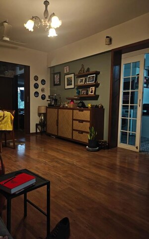 Living Room in 2 BHK Apartment at Santacruz East – for Rent