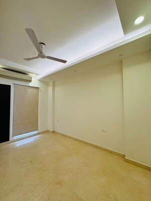 Room in 2 BHK Apartment at Conscient Habitat 102, Sector 102 – for Sale