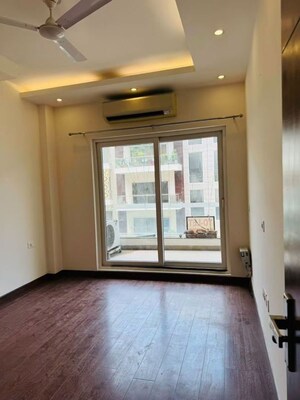 Room in 2 BHK Apartment at Conscient Habitat 102, Sector 102 – for Sale