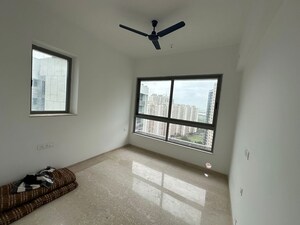 Room in 3 BHK Apartment at Kalpataru Immensa, Kolshet Road – for Rent