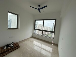 Room in 3 BHK Apartment at Kalpataru Immensa, Kolshet Road – for Rent