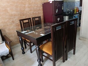 Dining area in 2 BHK Builder Floor at Vaishali Sector 2 – for Rent