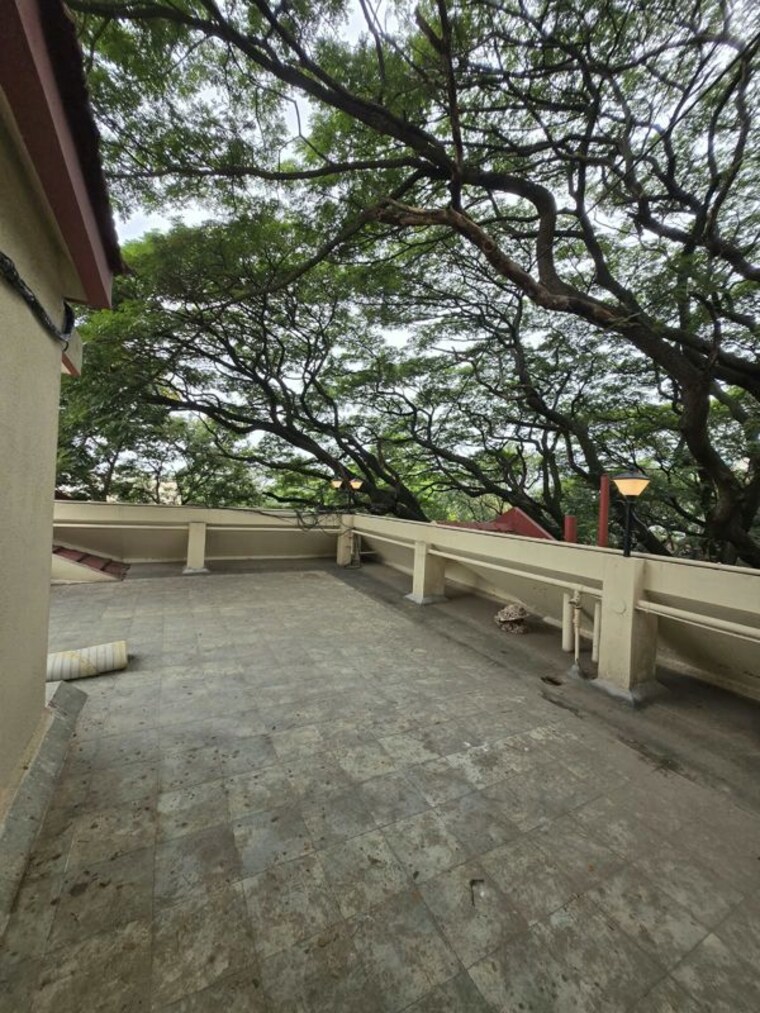 Balcony, nasheman-apartments 5 Bedroom 3100 Sq.Ft. Penthouse In Shivaji Nagar Bangalore 10669521