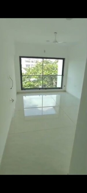 Room in 3 BHK Apartment at Prachi CHS, Navpada – for Rent
