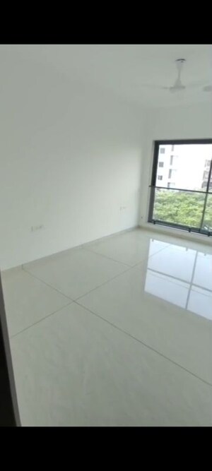 Room in 3 BHK Apartment at Prachi CHS, Navpada – for Rent