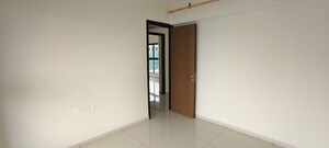 Room in 3 BHK Apartment at Chandak 34 Park Estate, Goregaon West – for Rent
