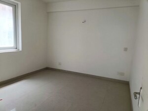 Room in 4 BHK Builder Floor at Sector 23 – for Rent