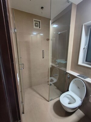 Bathroom in 3 BHK Apartment at Oberoi Exquisite Goregaon, Goregaon East – for Rent